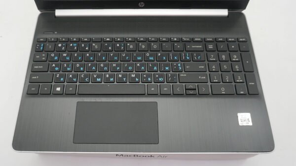 HP Pavilion 15 2020 - Image 2