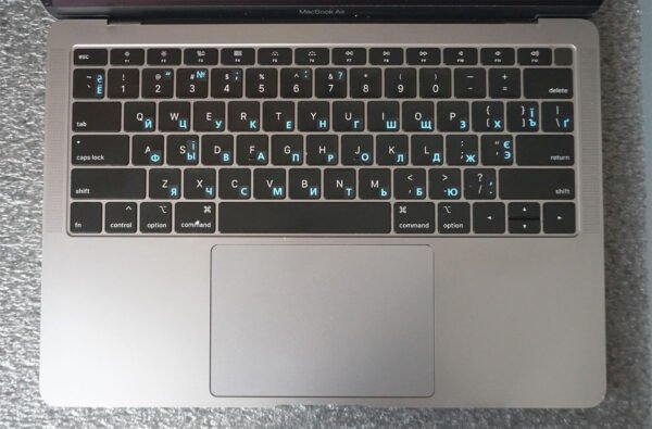 Macbook Air 2018 - Image 2